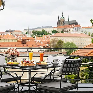 ***** Hotel Four Seasons Česká republika